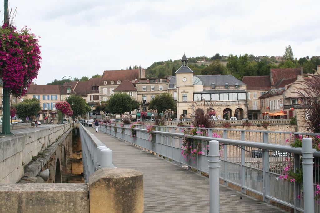 Residence Goelia Le Hameau De La Vezere ル・ビュグ エクステリア 写真